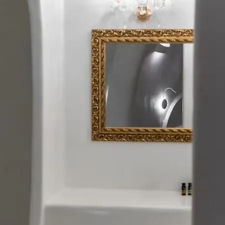 Βίλα Sun Naam Santorini With Heated Jacuzzi