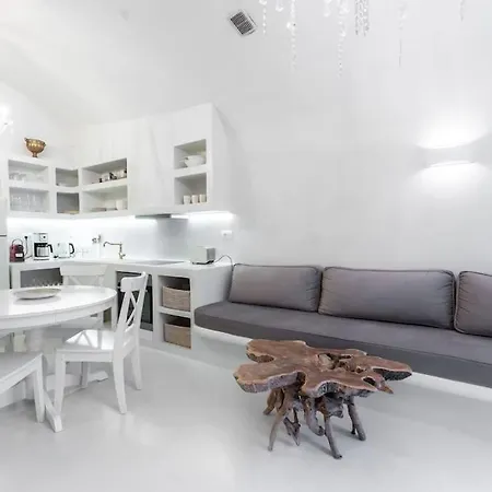 Sun Naam Santorini With Heated Jacuzzi *