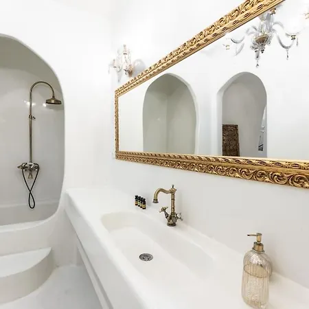 Villa Sun Naam Santorini With Heated Jacuzzi *