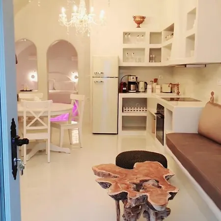 Sun Naam Santorini With Heated Jacuzzi *